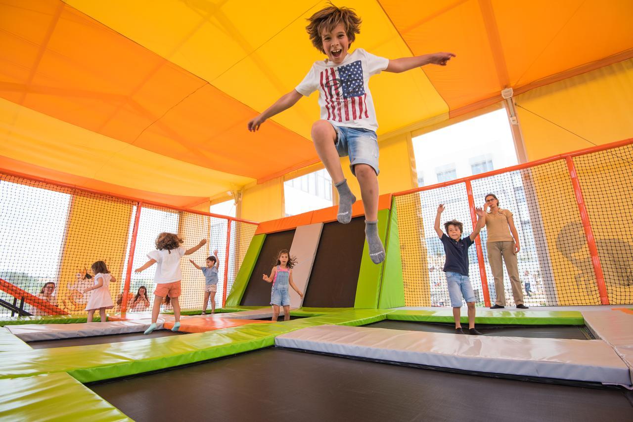 Vila Gale Σίντρα Εξωτερικό φωτογραφία Children playing at an indoor playground